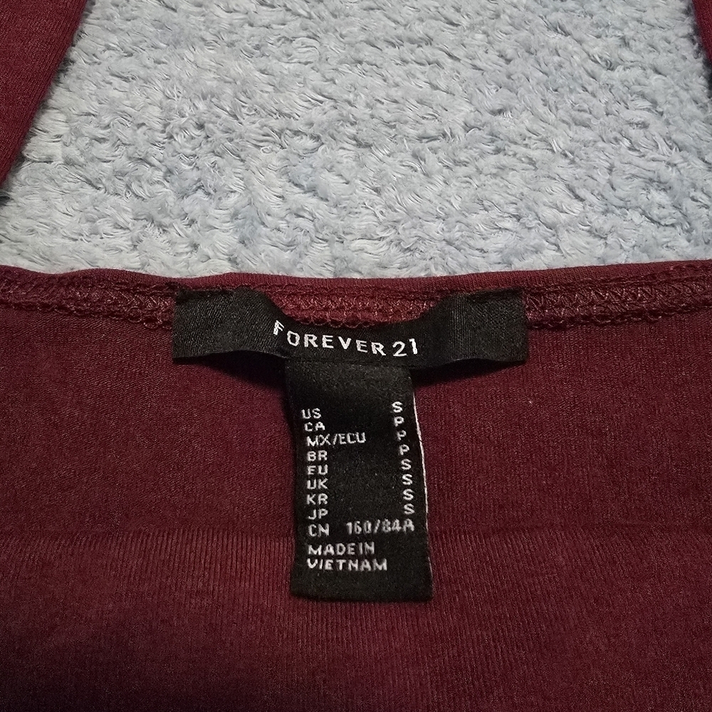 2-pack Forever 21 bodysuits ideal for this summer - Picture 3 of 11